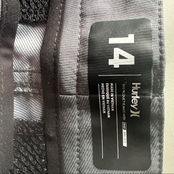 Hurley Boys Shorts 14 - Picture 2 of 6